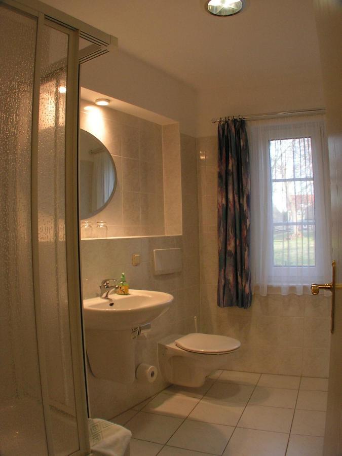Hotel Am Markt Sagard Zimmer foto